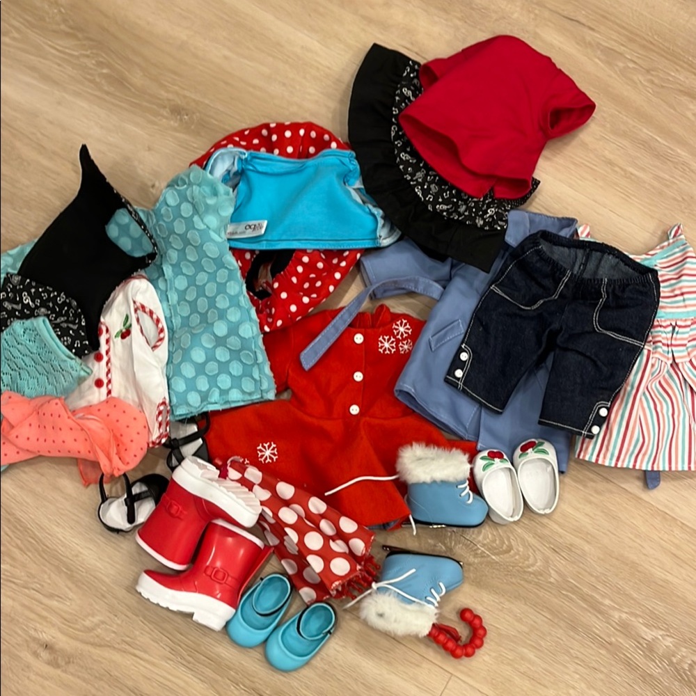 Colorful Doll Clothing and Accessories Set